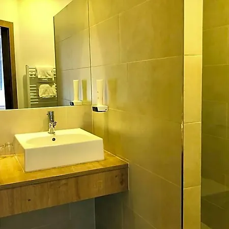Hotel Restaurant Fidi Wolfsthal (Lower Austria)